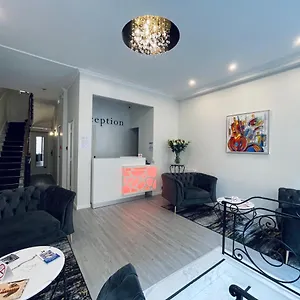 https://berlioz.fr-provencehotel.com